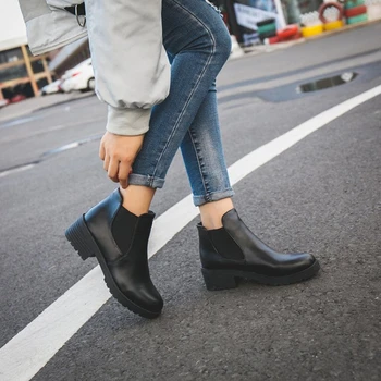 2023 Новые короткие сапоги Женские ботинки на низком каблуке Весенне-осенние новые модные маленькие кожаные туфли Botas Femininas с круглым носком